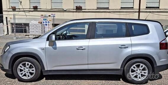 Usata 2011 Chevrolet Orlando Tre volumi | 7000 € (Buon prezzo) - Immagine 1/1
