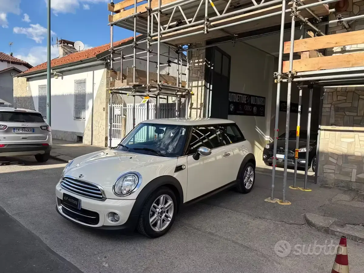 Occasion Mini Cooper D 112 ch (82 kW) 2012 Beige Citadine