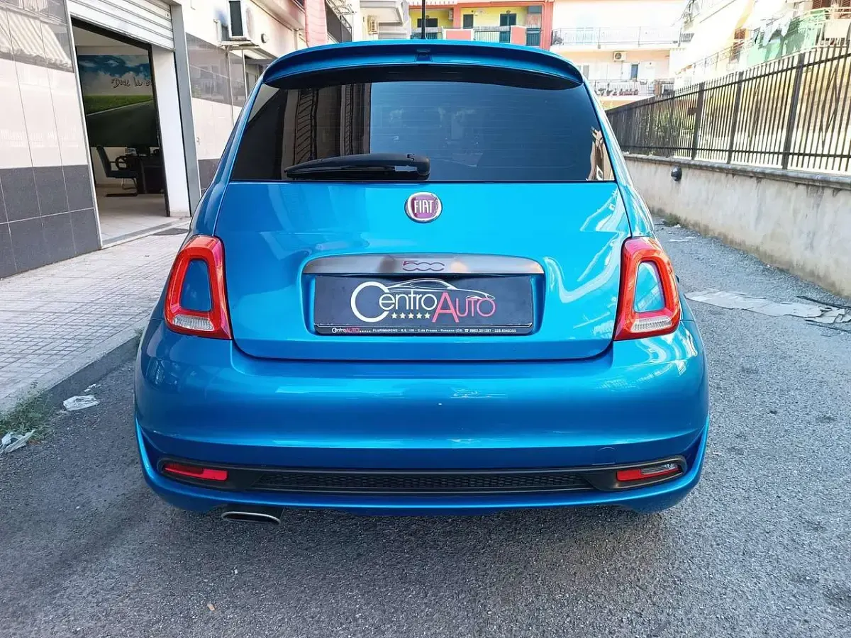 Usata Fiat 500 Lounge 105 CV (77 kW) 2016 Blu/azzurro Utilitaria