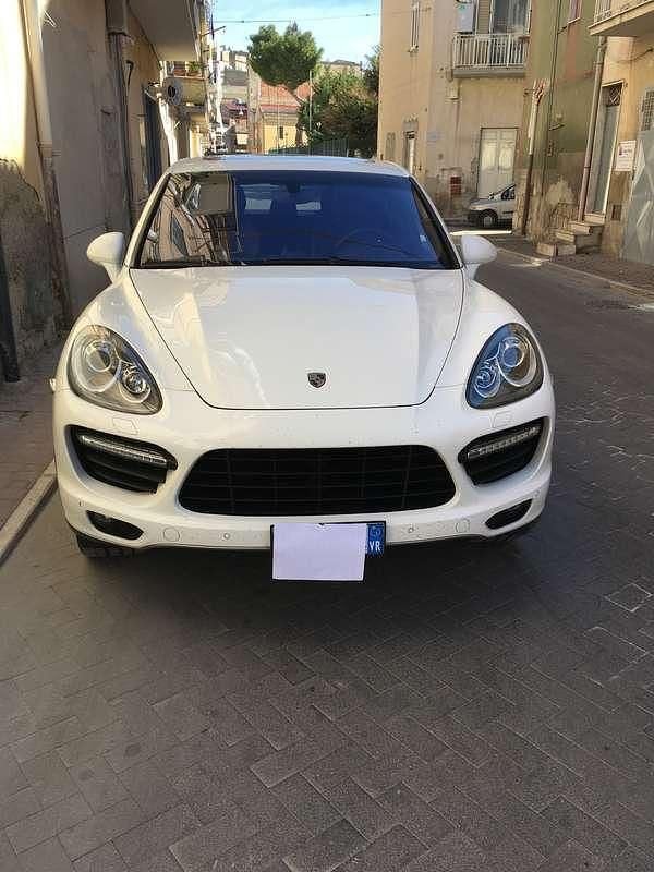 Usata Porsche Cayenne Turbo 680 CV (500 kW) 2011 SUV
