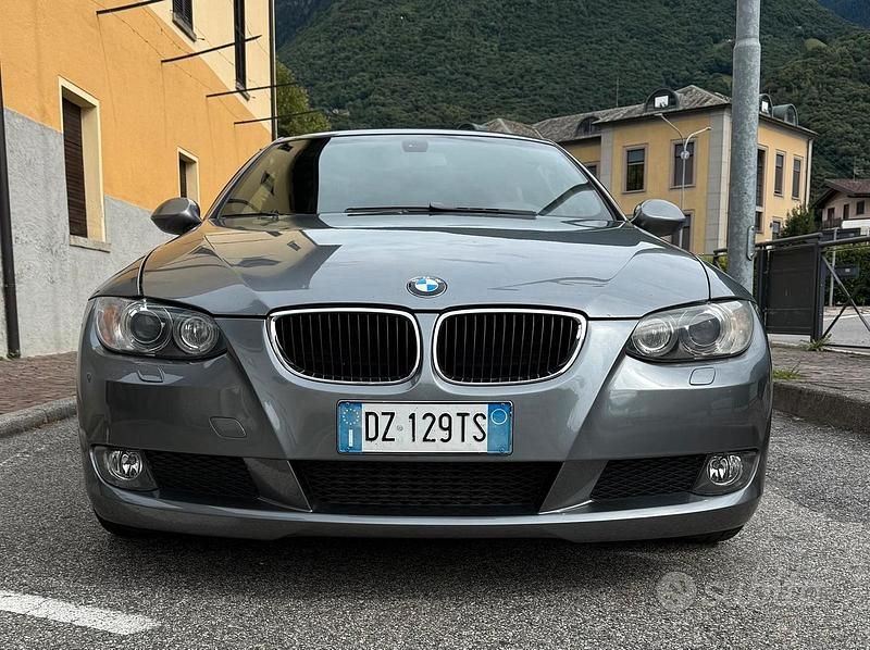 Usata BMW 320 177 CV (130 kW) 2009 Grigio Coupé