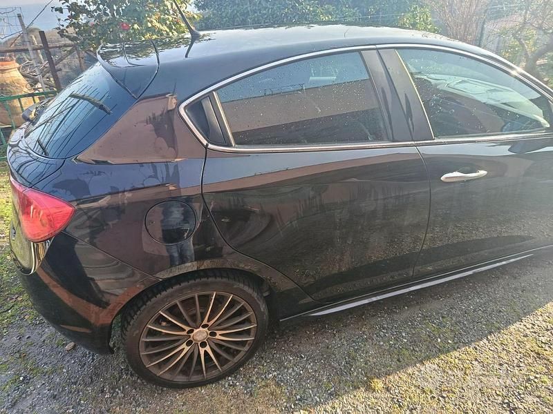 Usata Alfa Romeo Giulietta 120 CV (88 kW) 2010 Utilitaria