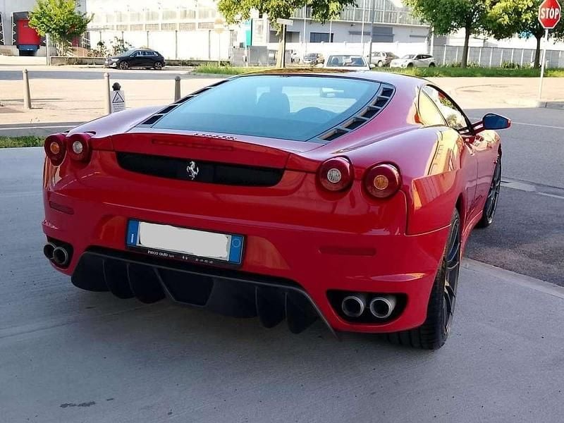 Usata Ferrari F430 489 CV (359 kW) 2006 Rosso Coupé