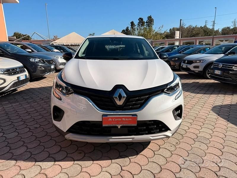 Usado Renault Captur Techno 101 CV (74 kW) 2022 Blanco SUV