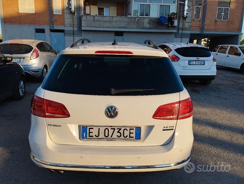 Usata VW Passat 110 CV (80 kW) 2012 Bianco Station wagon