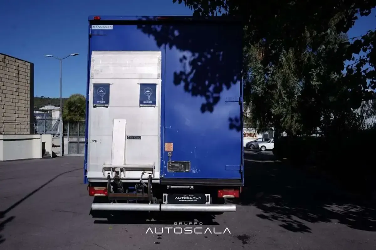 Usata Mercedes Sprinter 143 CV (105 kW) 2019 Blu Furgone