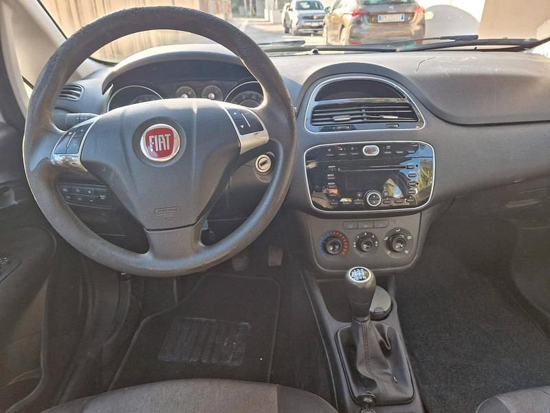Usata Fiat Punto Street 85 CV (62 kW) 2014 Argento Utilitaria