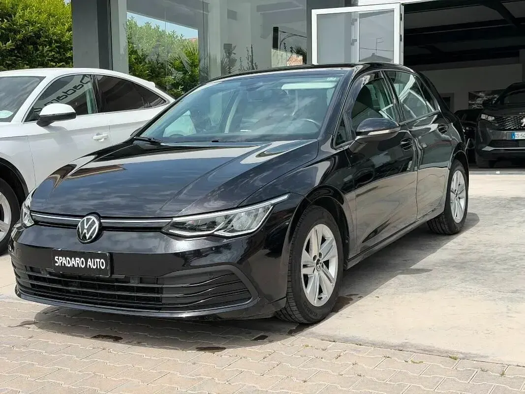 Usata VW Golf VIII Life 115 CV (84 kW) 2021 Nero Berlina