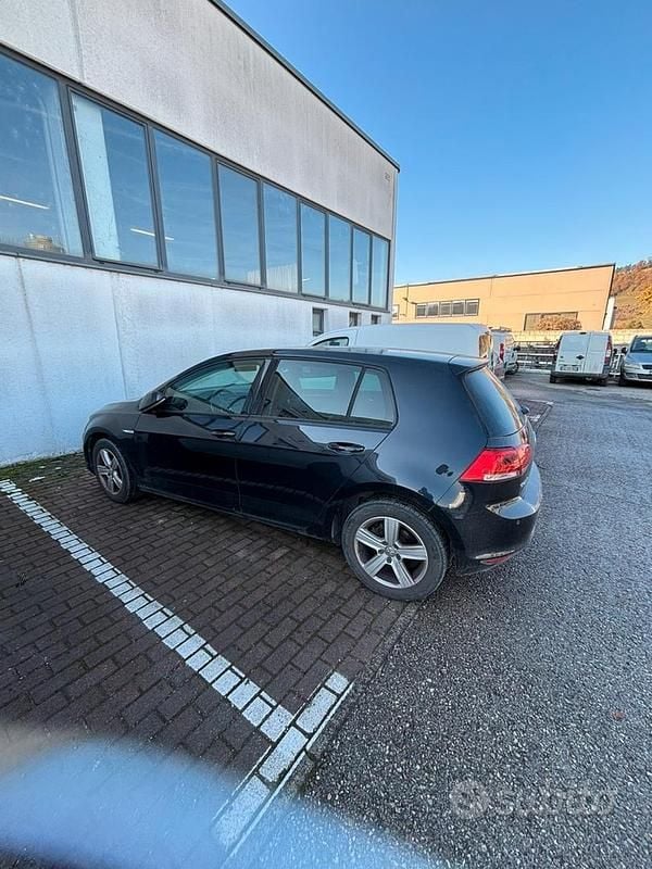 Usata VW Golf VII Highline 110 CV (80 kW) 2014 Nero Berlina