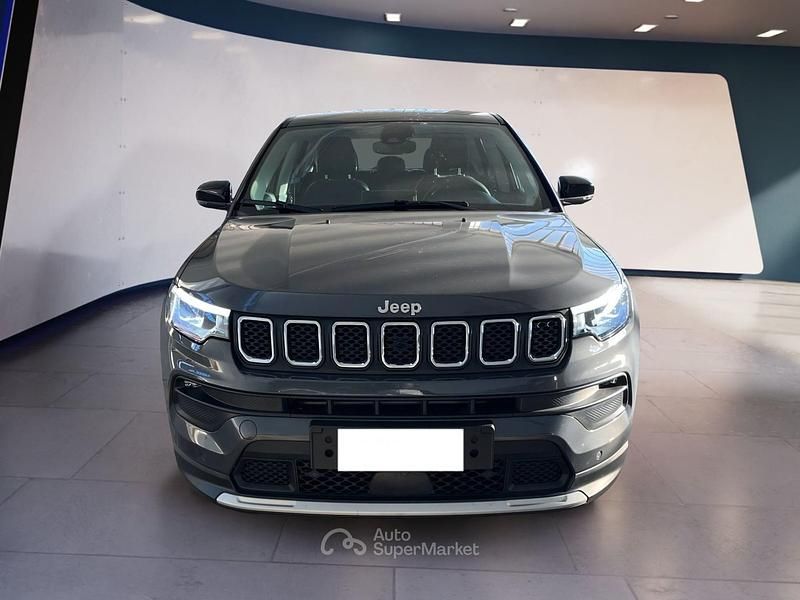 Grigio Usata 2024 Jeep Compass Altitude SUV | 30.500 € (Molto cara) - Immagine 1/4