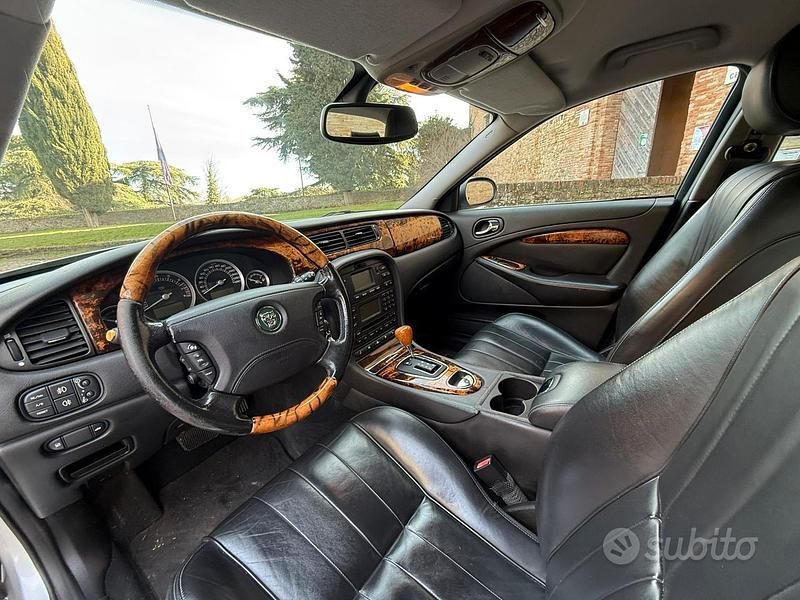 Usata Jaguar S-Type Executive 238 CV (175 kW) 2007 Grigio Berlina