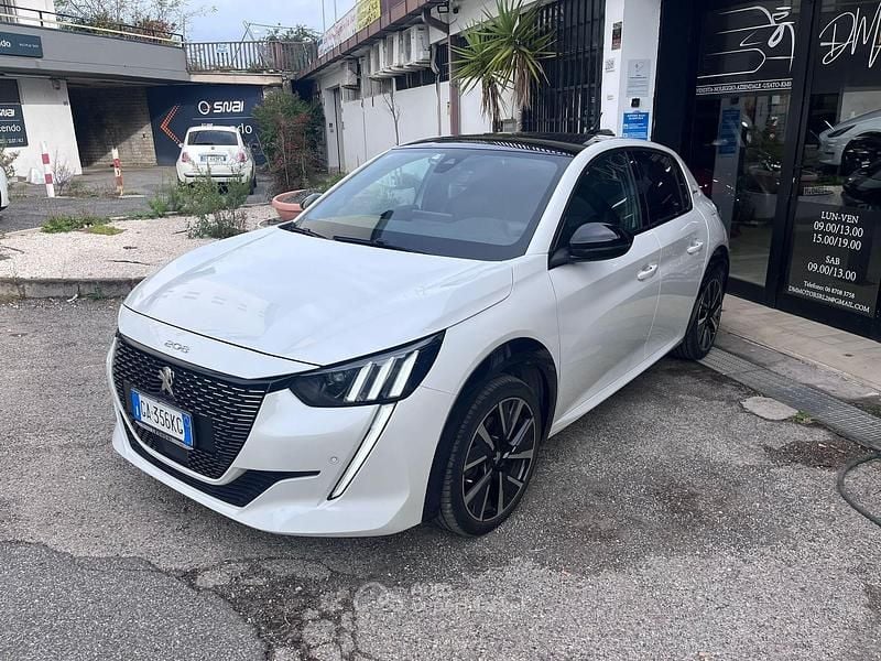 Bianco Usata 2020 Peugeot 208 GT-line Due volumi | 11.900 € (Ottimo prezzo) - Immagine 1/4