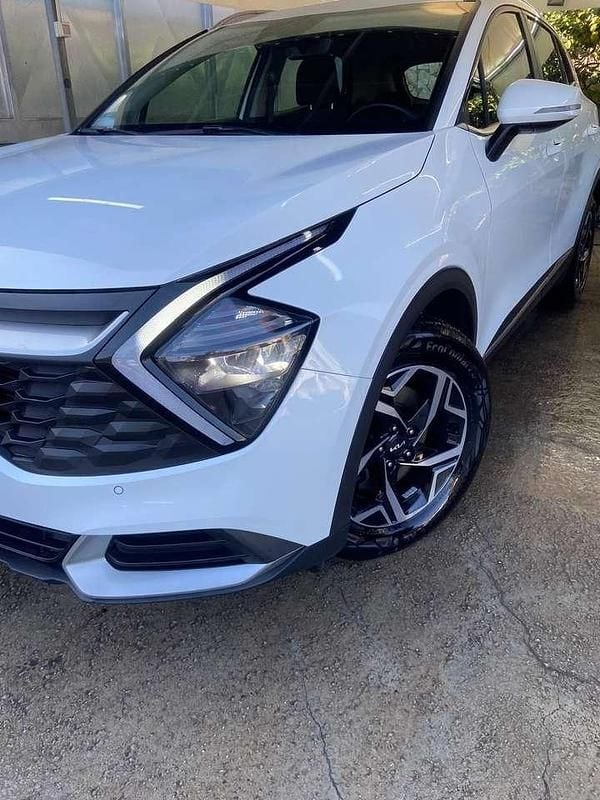 Usata Kia Sportage Style 136 CV (100 kW) 2023 Bianco SUV