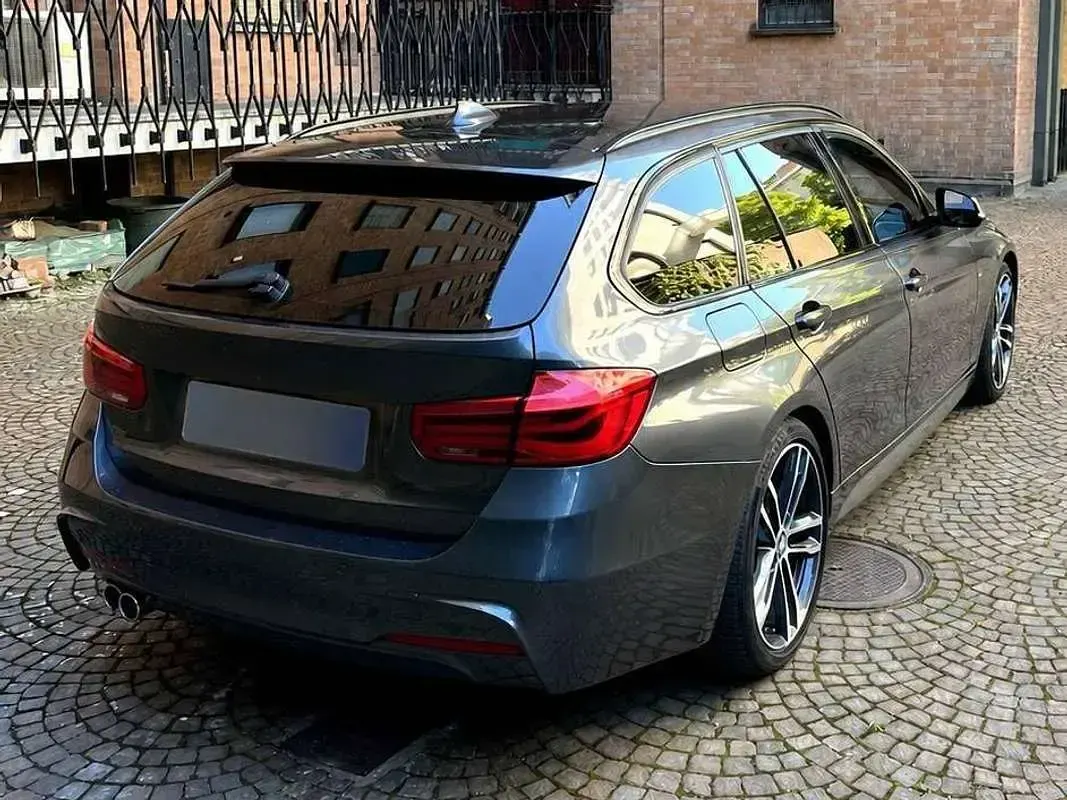 Usata BMW 320 M Sport 190 CV (139 kW) 2019 Grigio Station wagon