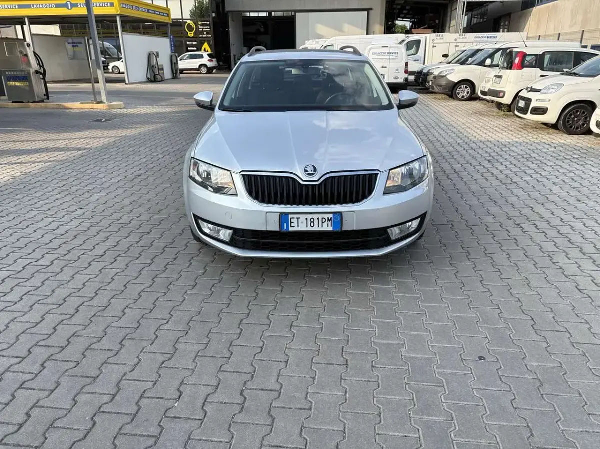 Usata Skoda Octavia 105 CV (77 kW) 2014 Other Station wagon