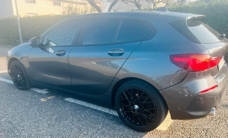 Usata BMW 116 2019 Grigio Utilitaria