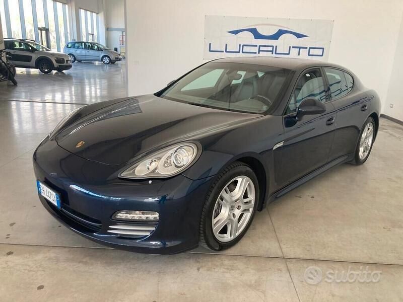 Usata Porsche Panamera 300 CV (220 kW) 2011 Blu/azzurro Berlina