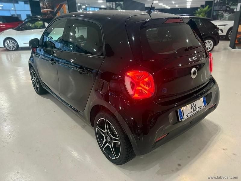 Usata Smart ForFour Pulse 40 kW (55 CV) 2021 Nero