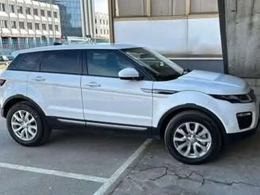 Usata Land Rover Range Rover evoque SE 150 CV (110 kW) 2018 Bianco SUV