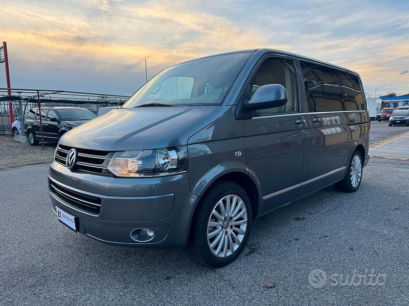 Käytetty VW Multivan Highline 180 HP (132 kW) 2011 Tila-auto