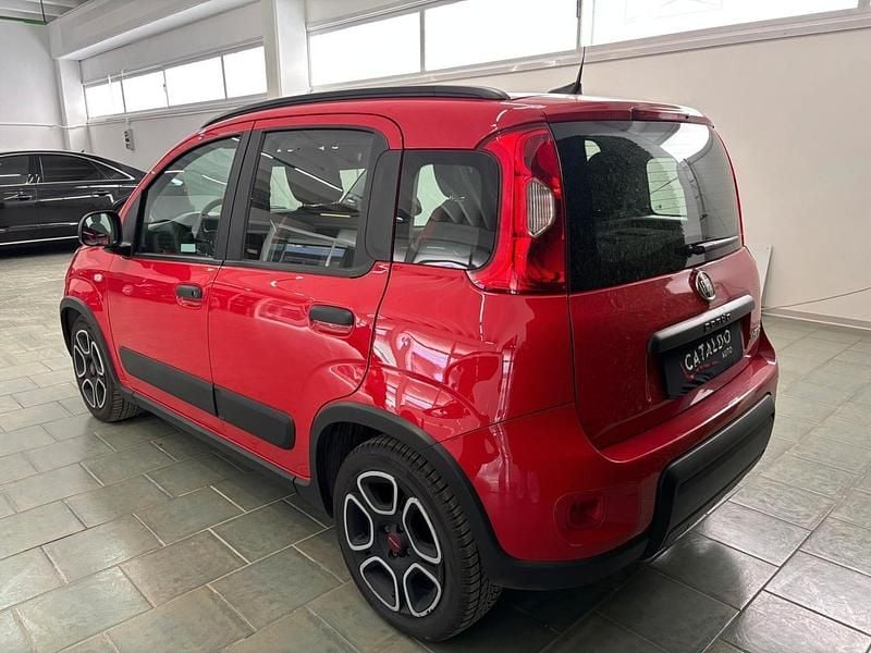 Usata Fiat Panda Red 70 CV (51 kW) 2022 Rosso Utilitaria