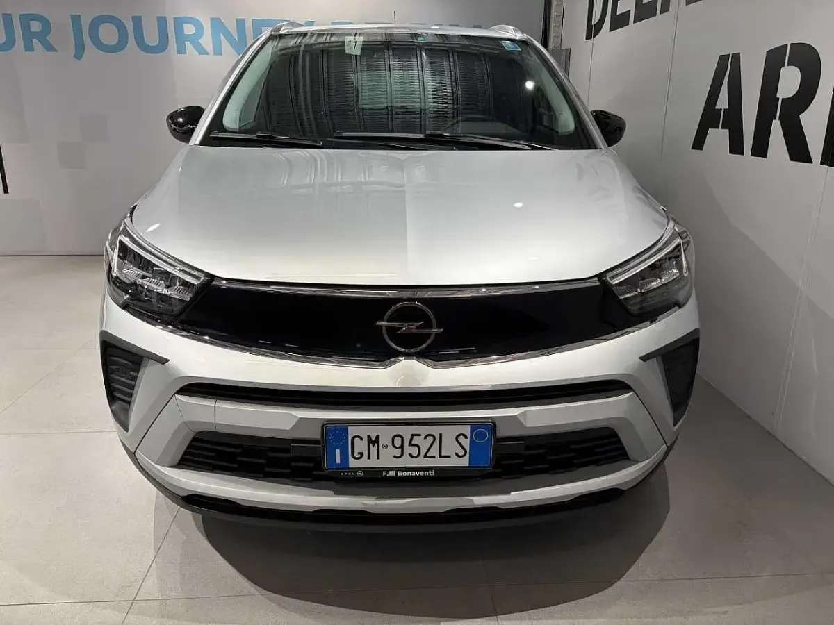 Usata Opel Crossland Elegance 110 CV (80 kW) 2023 Argento SUV