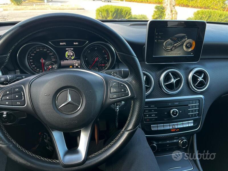 Usato 2017 Mercedes 180 1.5 Diesel 109 CV (17.000 €)