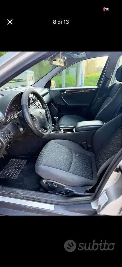 Usata Mercedes C220 116 CV (85 kW) 2000 Grigio Berlina