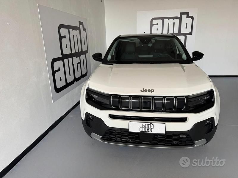 Usata Jeep Avenger Summit 100 CV (73 kW) 2024 Bianco SUV