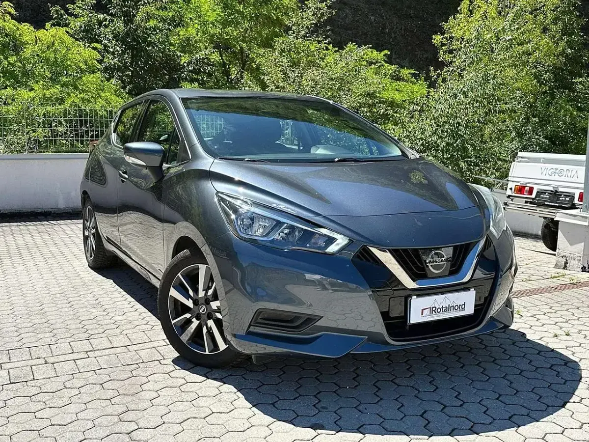 Usata Nissan Micra 90 CV (66 kW) 2017 Grigio Utilitaria