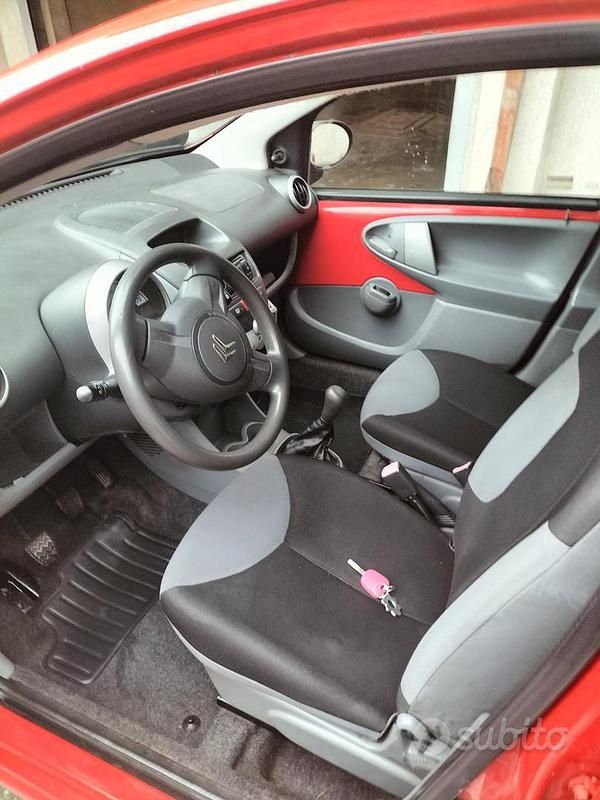 Gebraucht Citroën C1 68 PS (50 kW) 2010 Rot Kleinwagen