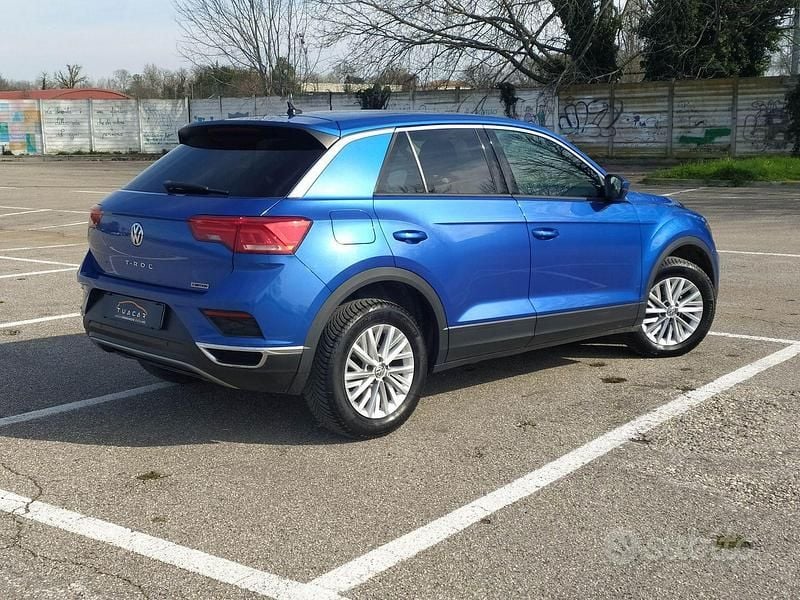 Usata VW T-Roc Business 150 CV (110 kW) 2020 Blu SUV