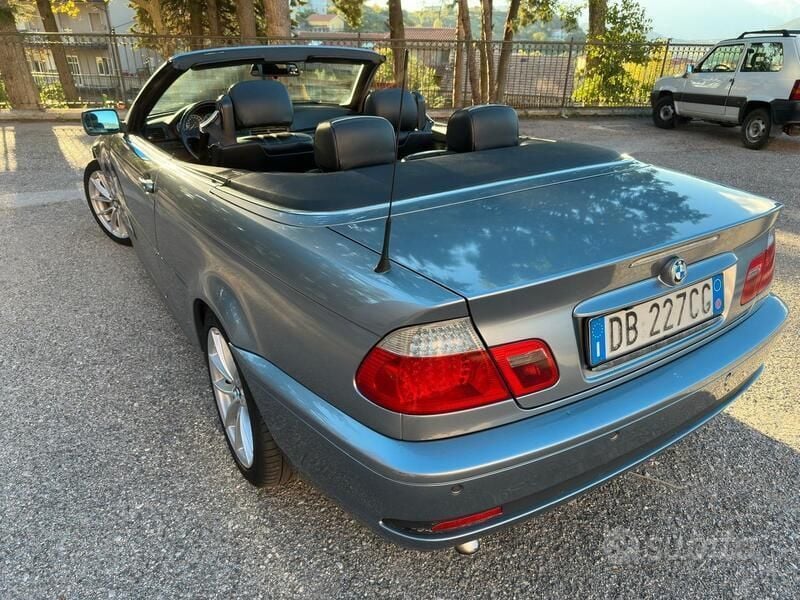 Usata BMW 320 Cabriolet Efficient Dynamics 150 CV (110 kW) 2005 Grigio Cabrio