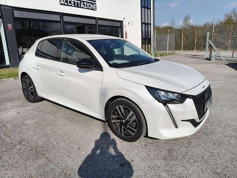 Usata Peugeot 208 Allure 101 CV (74 kW) 2022 Bianco Utilitaria