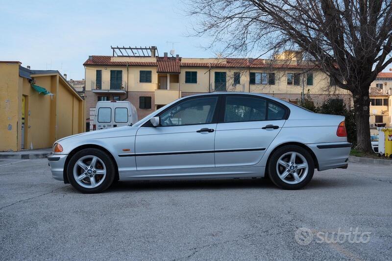 Usato 1998 BMW 318 1.9 Benzin 118 CV (7.000 €)