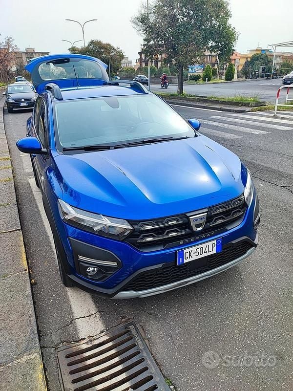 Usata 2022 Dacia Sandero Stepway Due volumi | 13.800 € (Buon prezzo) - Immagine 1/4