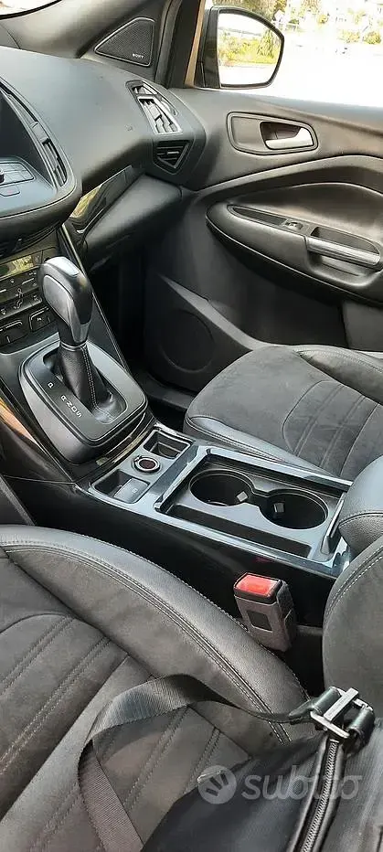 Usata Ford Kuga ST-Line 2017 Grigio SUV