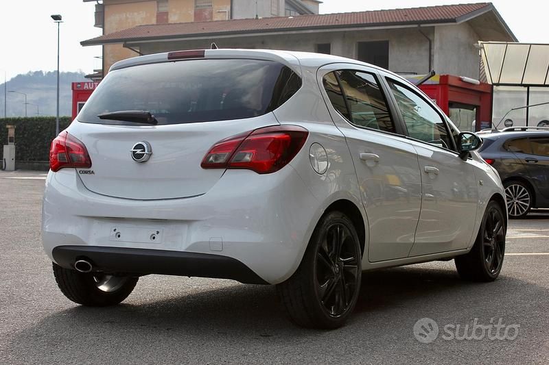 Usata Opel Corsa 70 CV (51 kW) 2015 Bianco Utilitaria