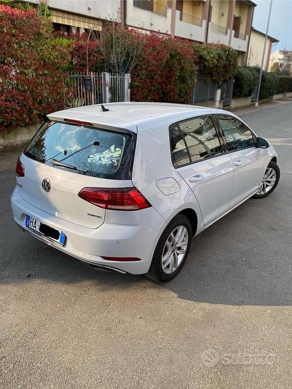 Usata VW Golf VII 110 CV (80 kW) 2018 Berlina