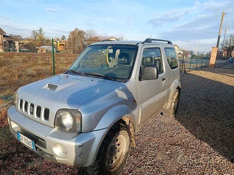 Usata Suzuki Jimny 86 CV (63 kW) 2005 SUV