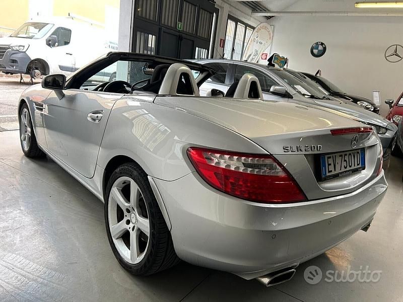 Usata Mercedes SLK200 184 CV (135 kW) 2014 Grigio Cabrio