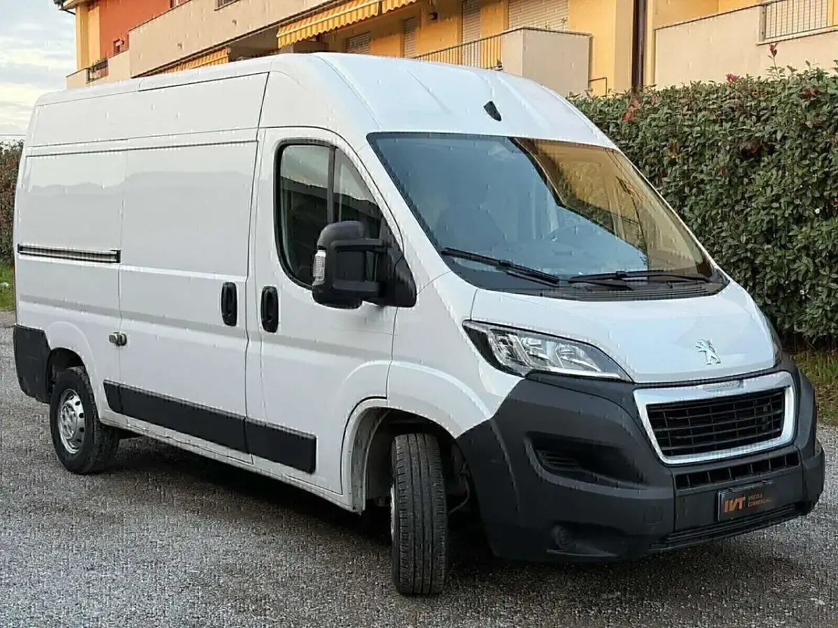 Usata Peugeot Boxer S 140 CV (102 kW) 2022 Bianco Furgone