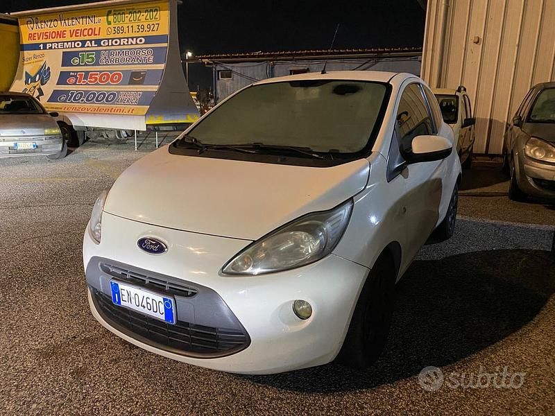 Bianco Usata 2013 Ford Ka Due volumi | 3990 € - Immagine 1/4