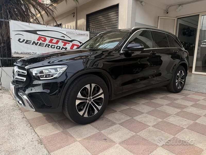 Nero Usata 2021 Mercedes GLC220 Executive Tre volumi | 33.700 € (Buon prezzo) - Immagine 1/4