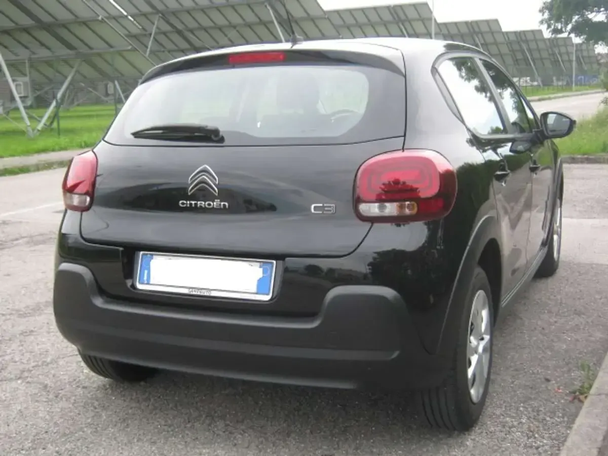 Usata Citroën C3 Business Class 102 CV (75 kW) 2024 Nero Station wagon