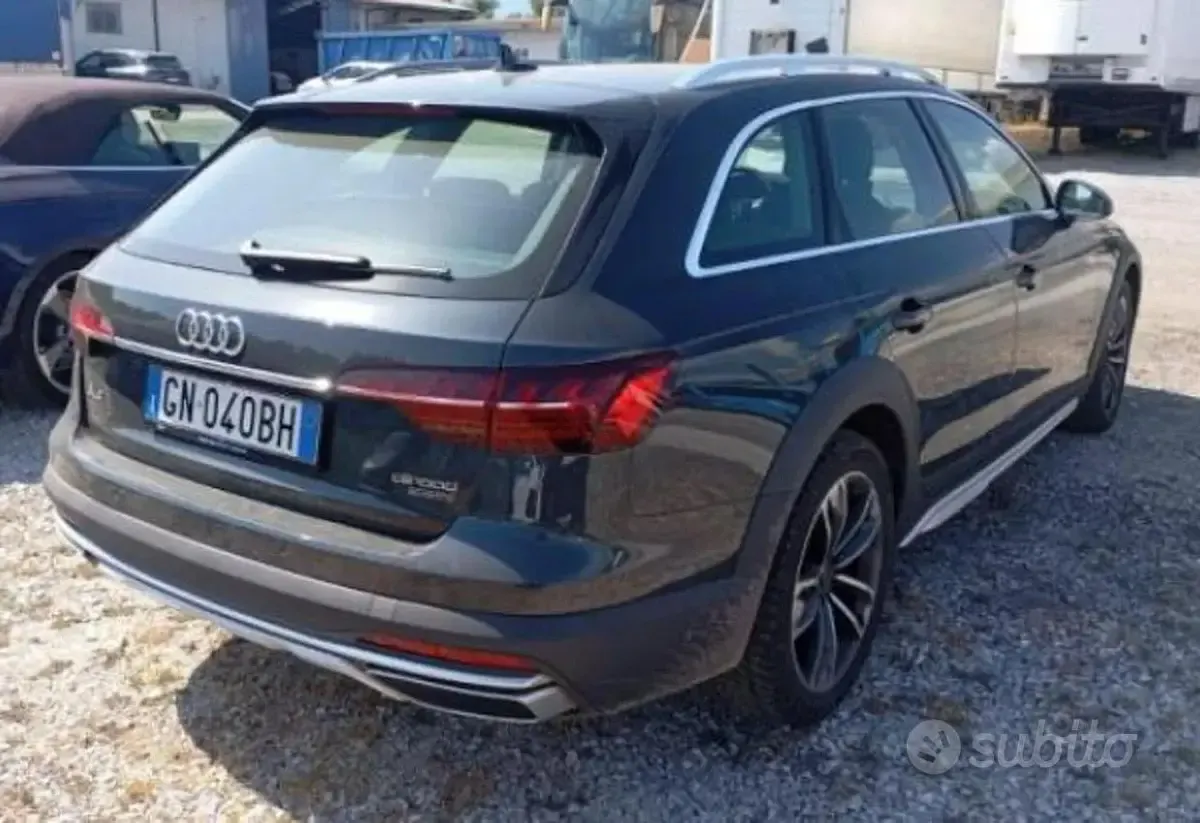 Usata Audi A4 Allroad Business 204 CV (150 kW) 2023 Grigio Station wagon
