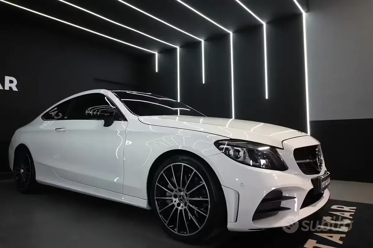Usata Mercedes C300 AMG Line Premium 245 CV (180 kW) 2019 Bianco Coupé