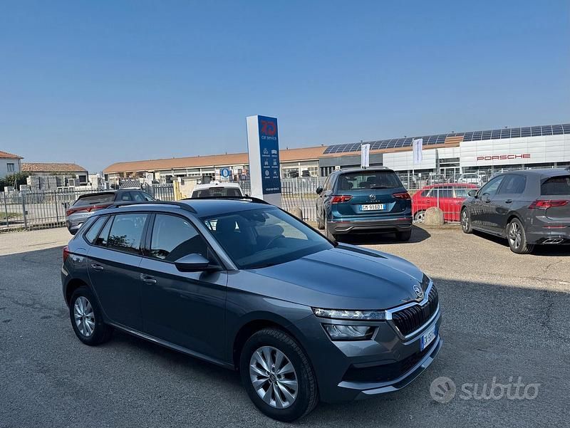Usata Skoda Kamiq Ambition 95 CV (69 kW) 2022 Grigio graphite metallizzato SUV