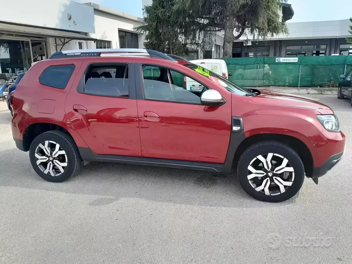 Usata Dacia Duster Prestige 116 CV (85 kW) 2022 Rosso SUV
