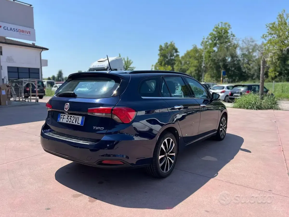 Usata Fiat Tipo Lounge 120 CV (88 kW) 2016 Bluazzurro Station wagon
